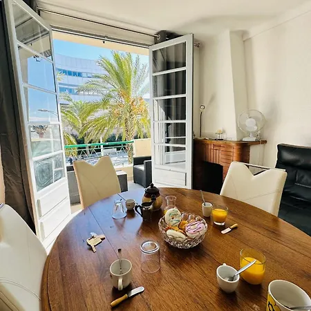 La Croix Du Sud 3 * Le Grau-du-Roi